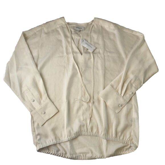 Banana Republic Factory Bubble Hem V-Neck Blouse Snow Day Size Medium NWT - Picture 2 of 16